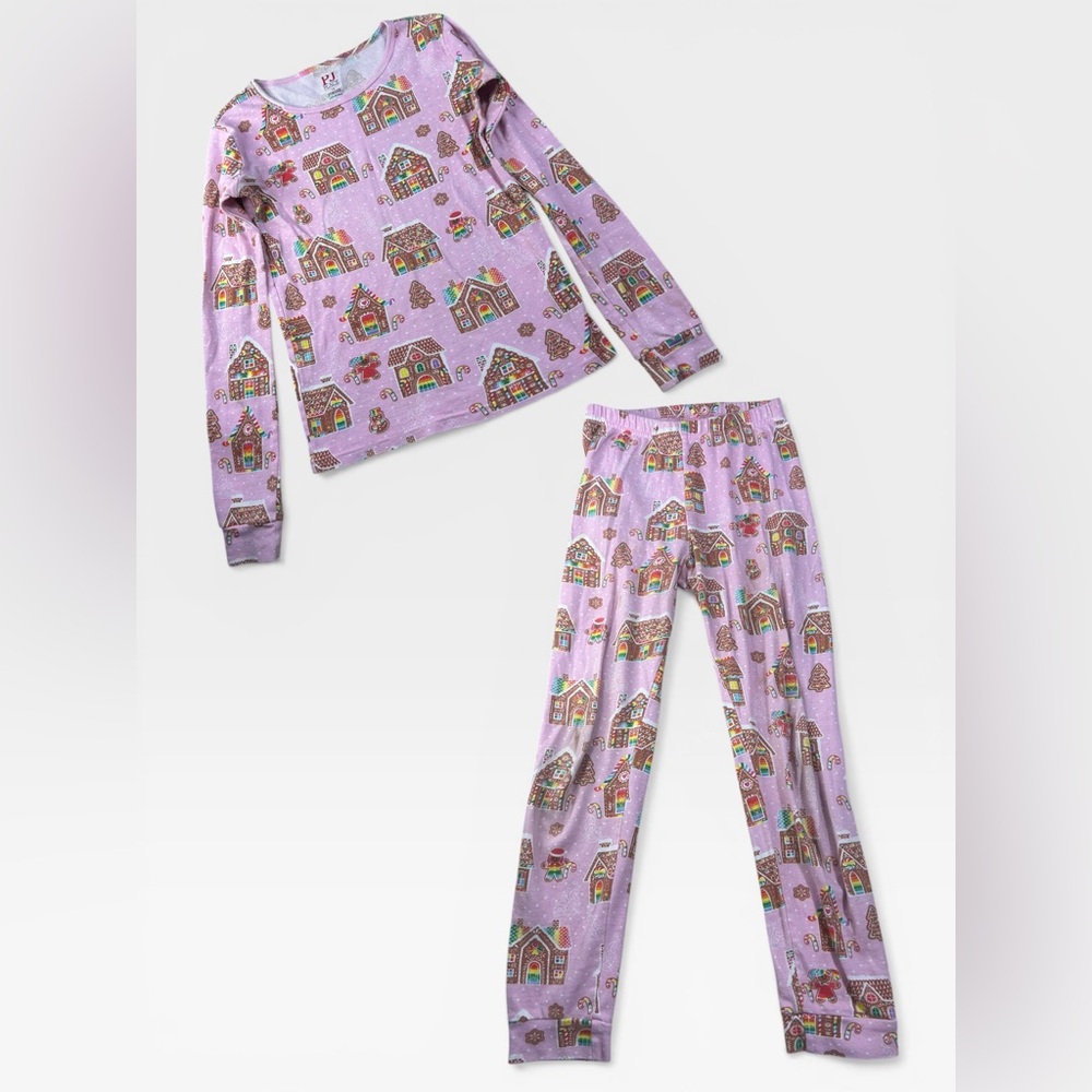 5 for $25🔥PJ‎ Place Pink Gingerbread House Pajama Set Girls Size 10